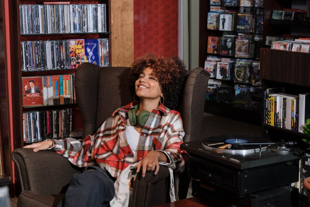 How to Build the Ultimate Vinyl Listening Room: Tips from Audiophiles