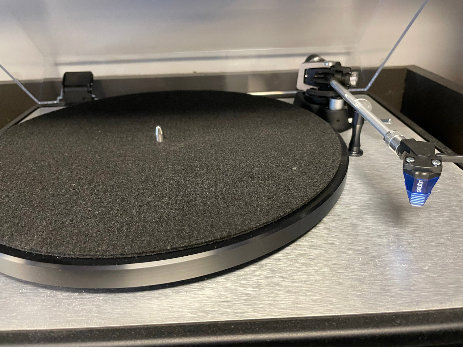How to Build the Perfect Home Vinyl Setup