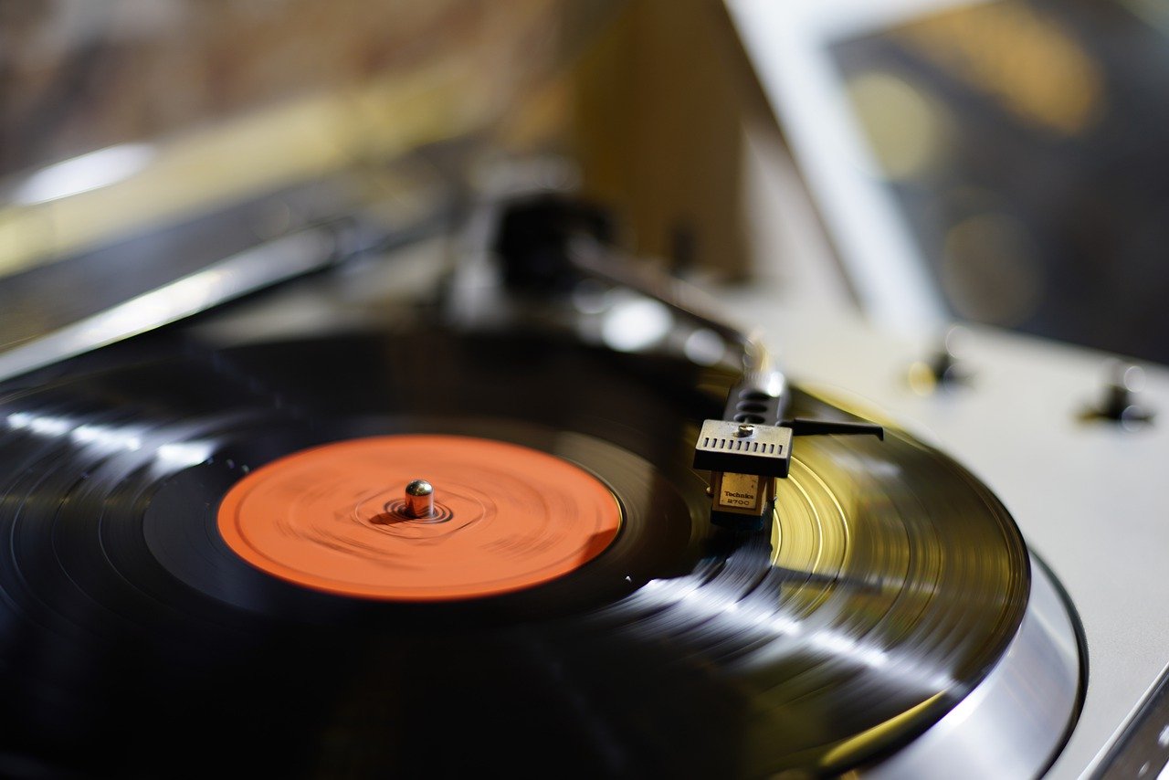How to care for your Vinyl records