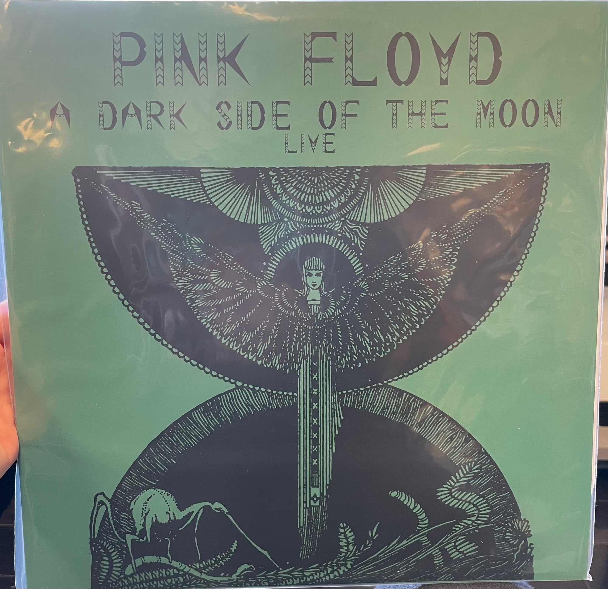 PINK FLOYD - A DARK SIDE OF THE MOON LIVE AT WEMBLEY (UNOFFICIAL)
