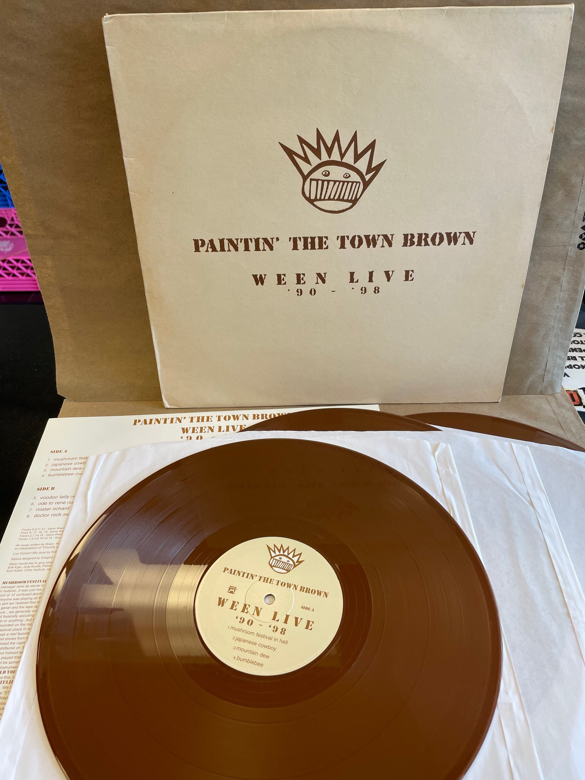 WEEN - PAINTIN THE TOWN BROWN (USED VINYL)