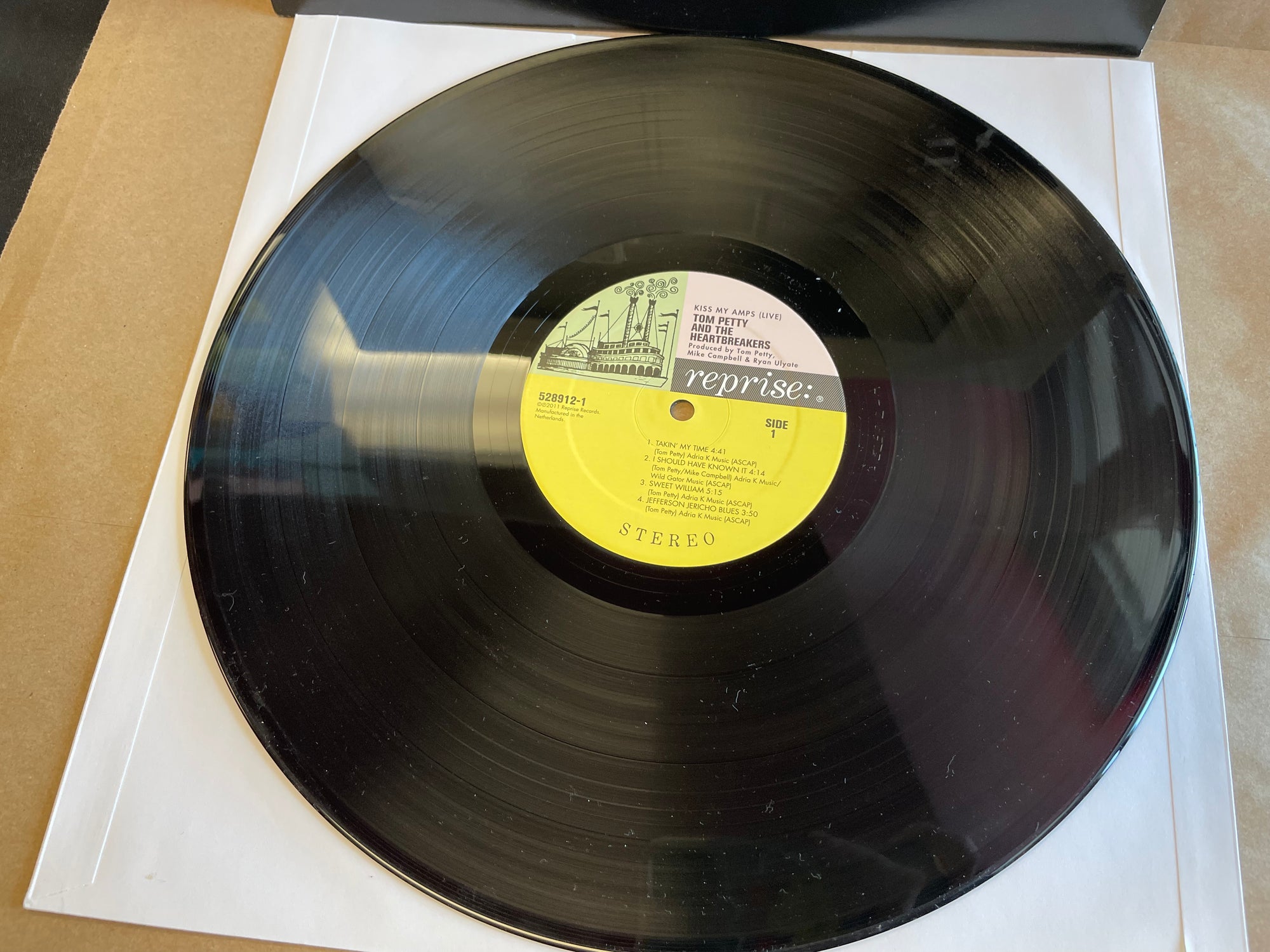 TOM PETTY - KISS MY AMPS LIVE (USED VINYL)