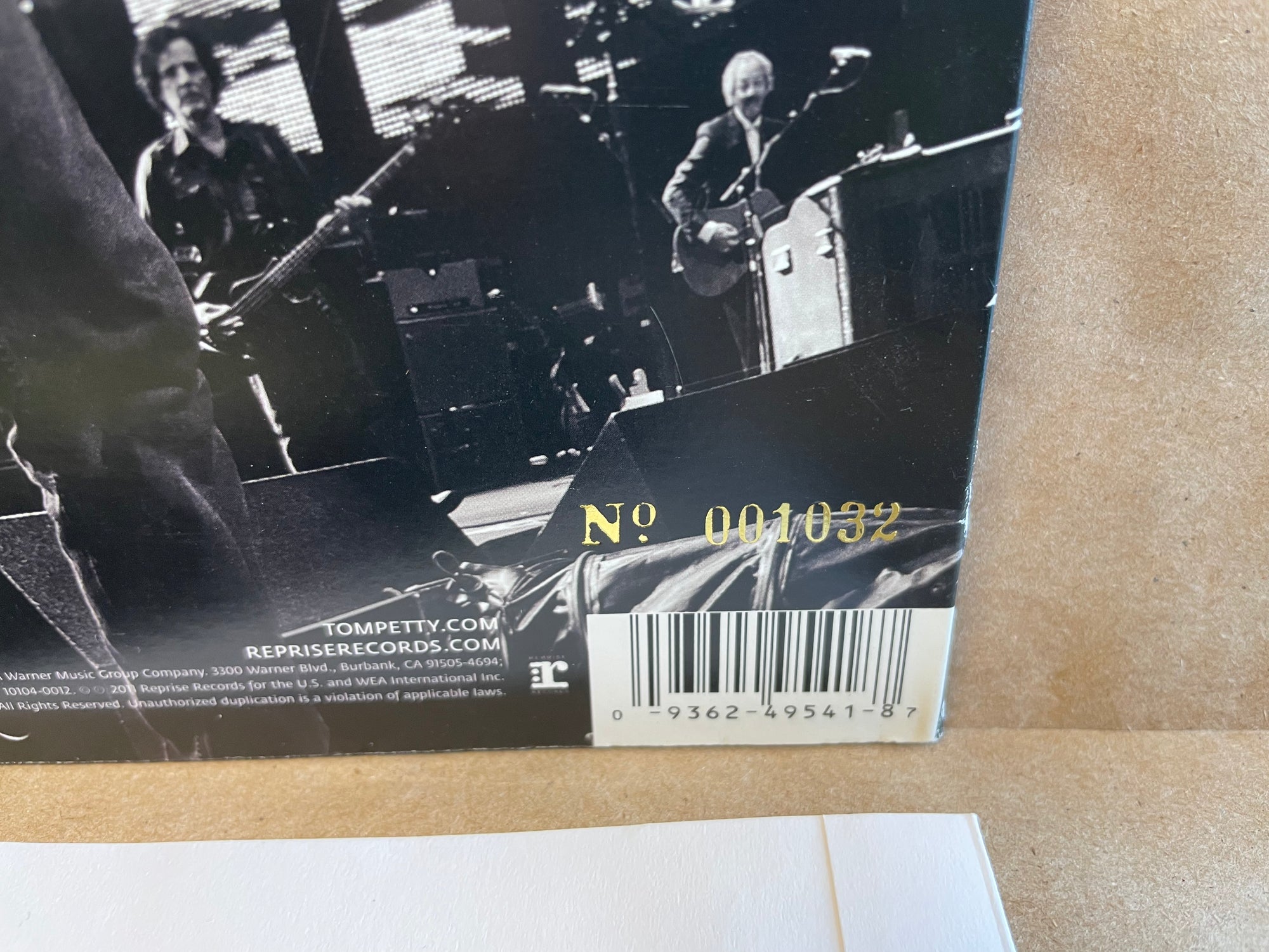 TOM PETTY - KISS MY AMPS LIVE (USED VINYL)